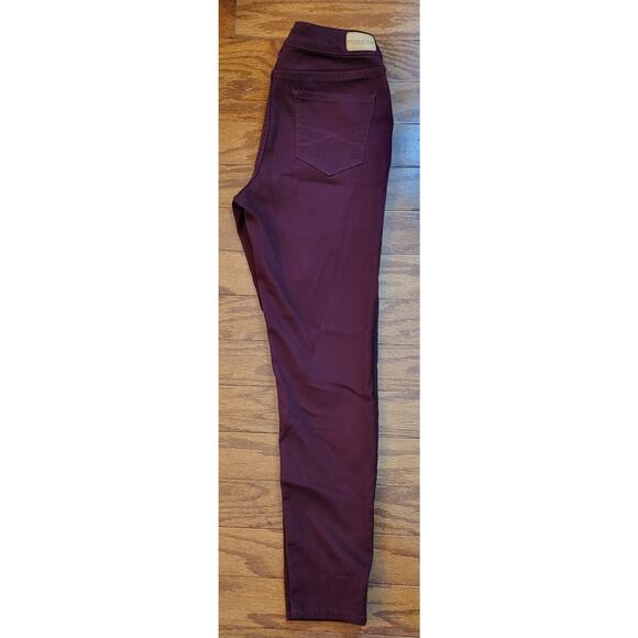 Aeropostale Women High Rise Jegging In Burgundy Brushed Denim Skinny Size 6 - Picture 5 of 8